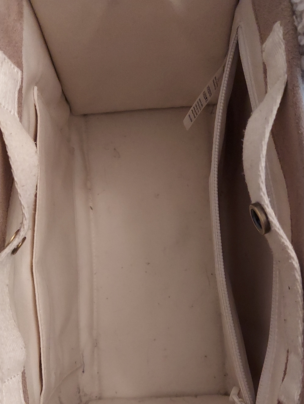 Lululemon Athletica Sherpa Trim Bag with Removable Strap - Picture 8 of 9